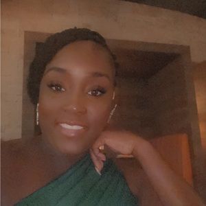 Meet your Posher, Mika